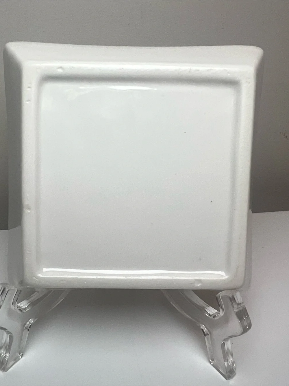 Decorative 'Sisters Are Like Stars' Trinket Dish - White with Gold Trim